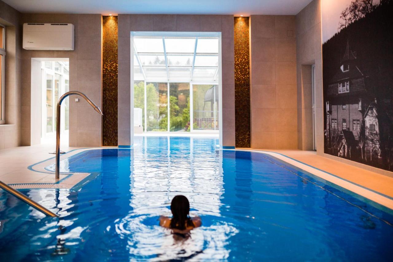 Luxury Spa & Wellness Vila Valaska Luhacovice Ngoại thất bức ảnh